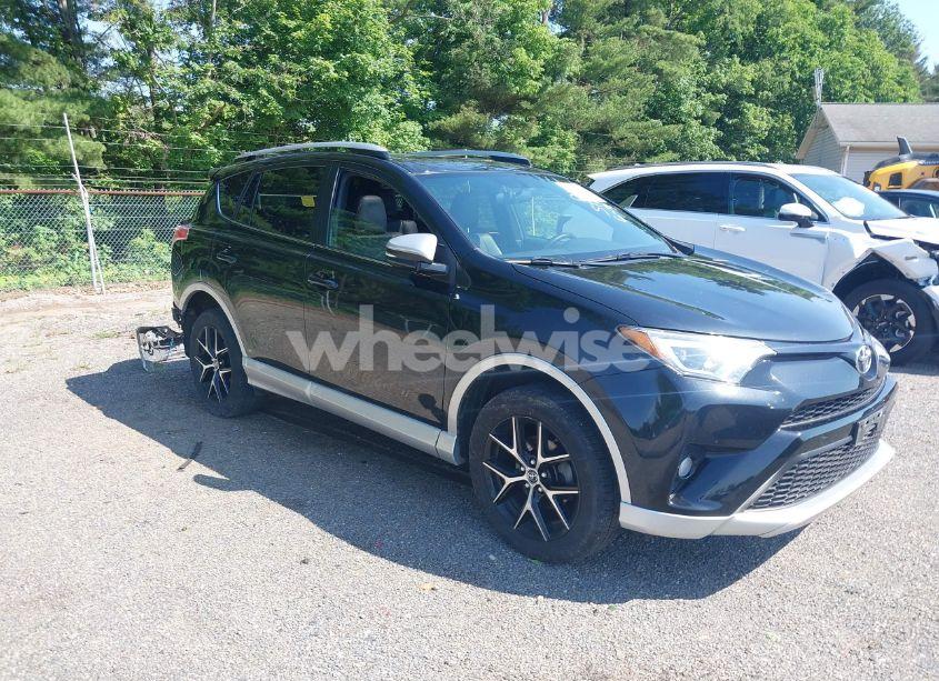 2016 Toyota Rav4 SE (VIN JTMJFREV2GJ089599) main photo