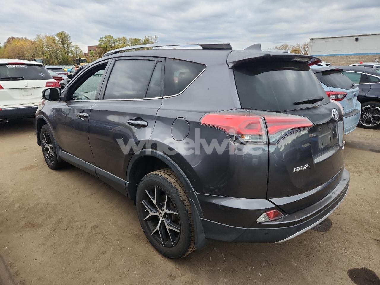 Photo 2 of 2017 TOYOTA RAV4 SE (VIN JTMJFREV2HJ156901)