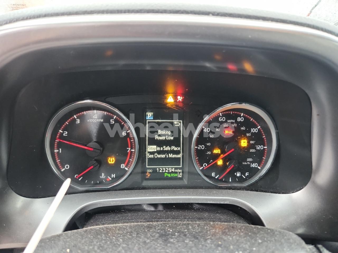 Photo 9 of 2017 TOYOTA RAV4 SE (VIN JTMJFREV2HJ156901)