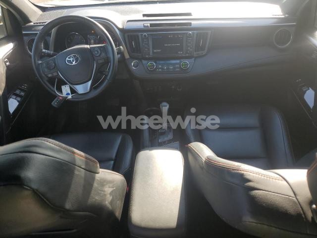 Photo 13 of 2016 TOYOTA RAV4 SE (VIN JTMJFREV4GD189041)