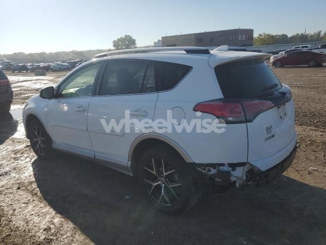 Photo 4 of 2016 TOYOTA RAV4 SE (VIN JTMJFREV4GD189041)