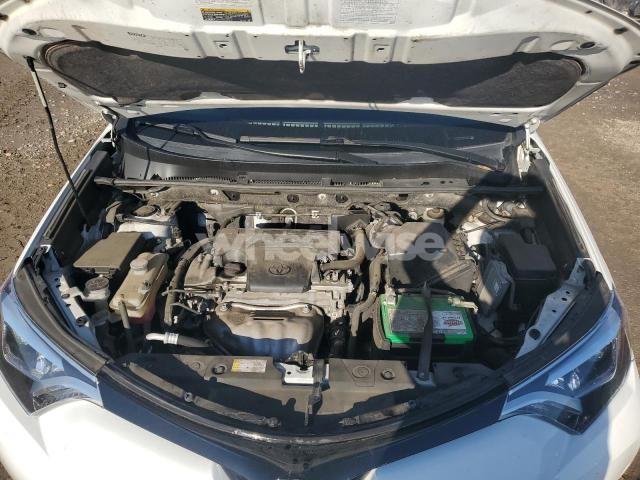 Photo 7 of 2016 TOYOTA RAV4 SE (VIN JTMJFREV4GD189041)