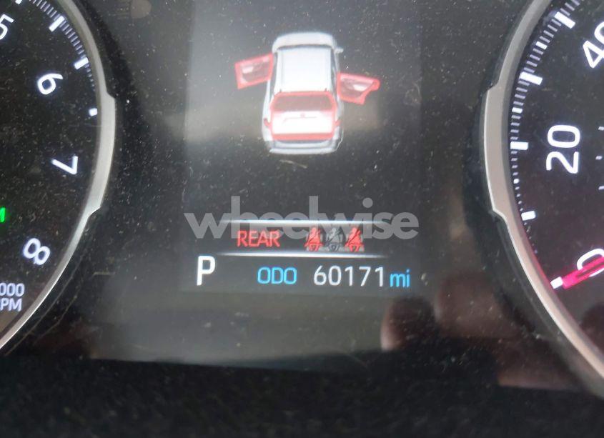 Photo 15 of 2019 Toyota Rav4 LE (VIN JTMK1RFV5KD006076)