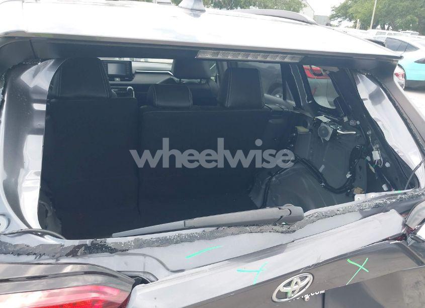 Photo 20 of 2019 Toyota Rav4 LE (VIN JTMK1RFV5KD006076)