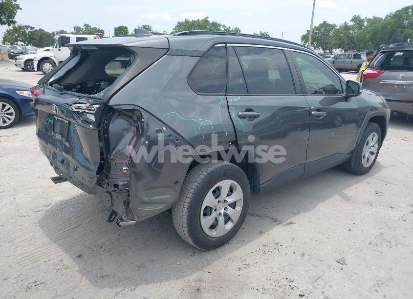 Photo 4 of 2019 Toyota Rav4 LE (VIN JTMK1RFV5KD006076)