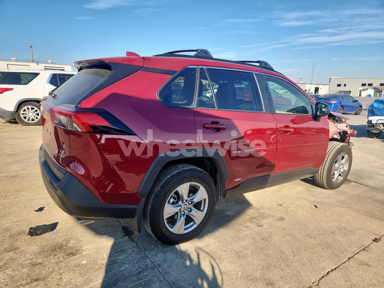 Photo 3 of 2025 TOYOTA RAV4 LE (VIN JTMLWRFV5SD308392)