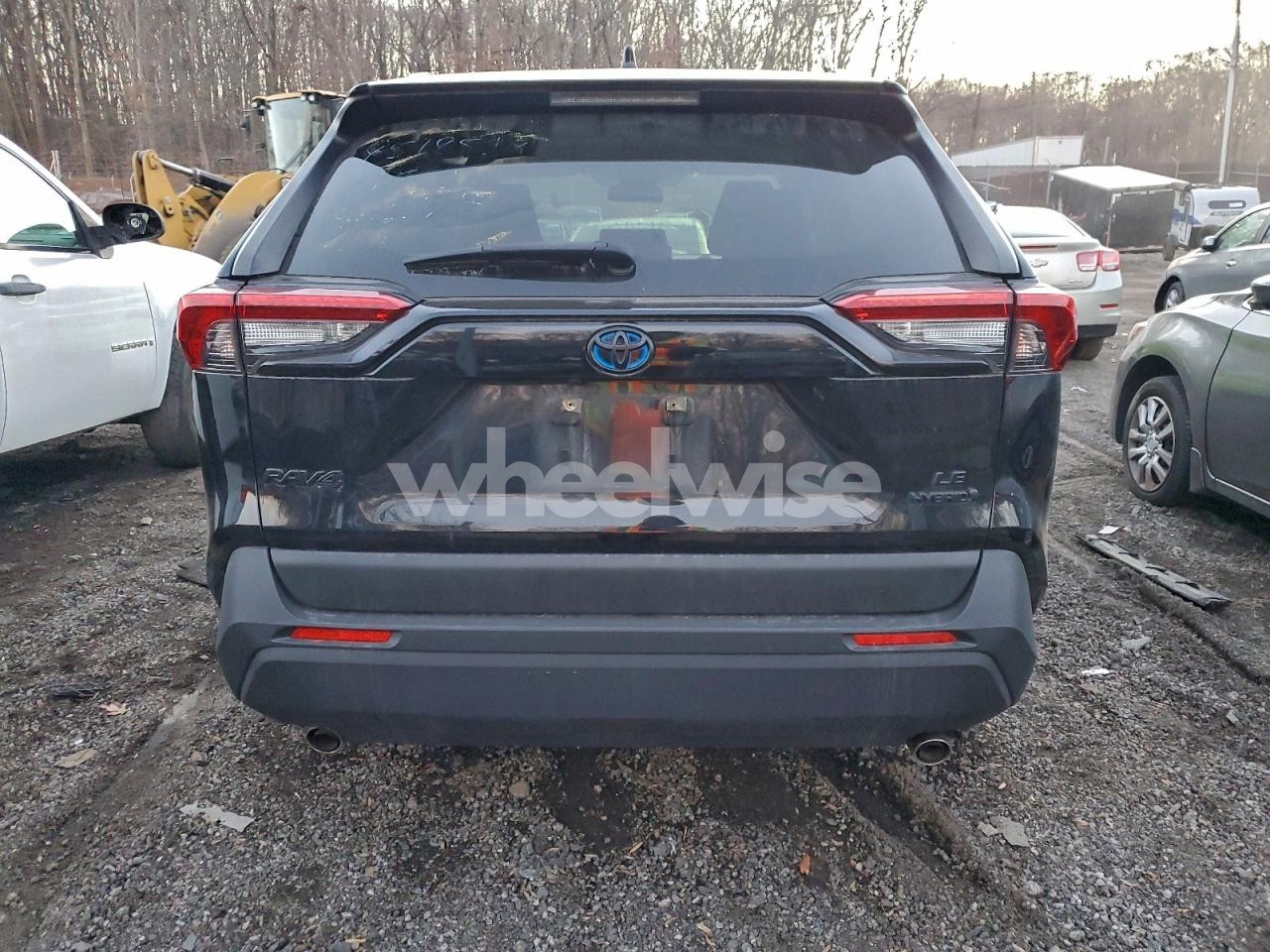Photo 6 of 2021 TOYOTA RAV4 LE (VIN JTMLWRFV7MD134666)