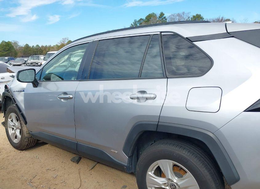 Photo 14 of 2021 Toyota Rav4 HYBRID LE (VIN JTMLWRFV8MD129136)