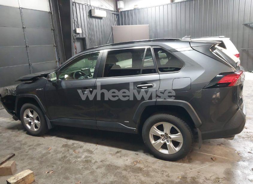 Photo 14 of 2019 Toyota Rav4 HYBRID LE (VIN JTMMWRFV1KD026481)