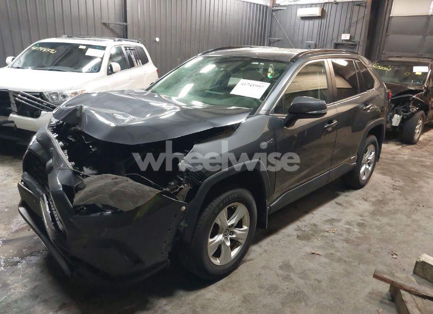 Photo 2 of 2019 Toyota Rav4 HYBRID LE (VIN JTMMWRFV1KD026481)