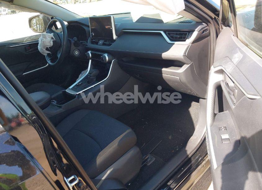 Photo 5 of 2024 Toyota Rav4 HYBRID LE (VIN JTMMWRFV2RD235156)