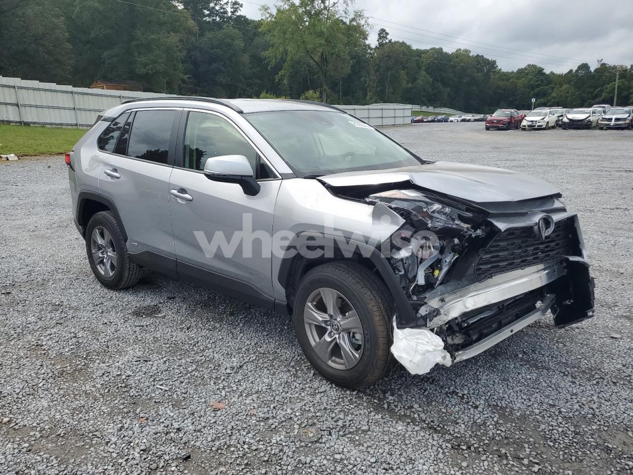 Photo 4 of 2025 TOYOTA RAV4 LE (VIN JTMMWRFV3SD328810)