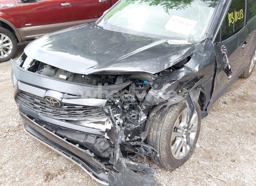 Photo 6 of 2021 Toyota Rav4 LIMITED (VIN JTMN1RFV3MD075851)