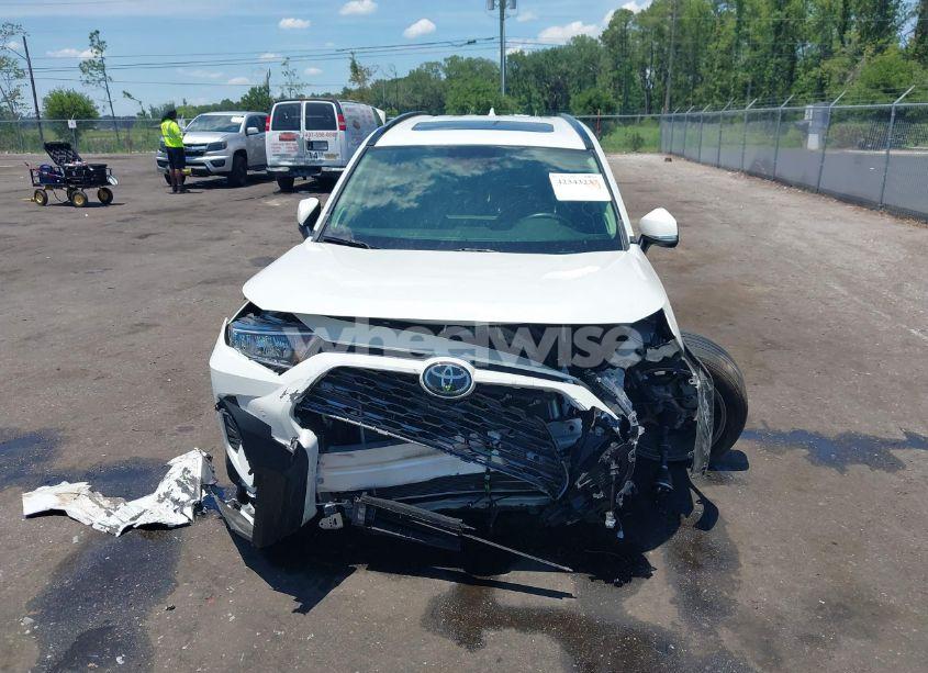 Photo 12 of 2021 Toyota Rav4 LIMITED (VIN JTMN1RFV7MD079305)