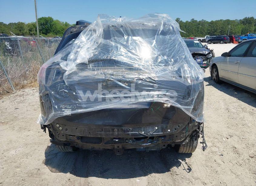 Photo 6 of 2018 Toyota Rav4 SE (VIN JTMNFREV3JJ182947)