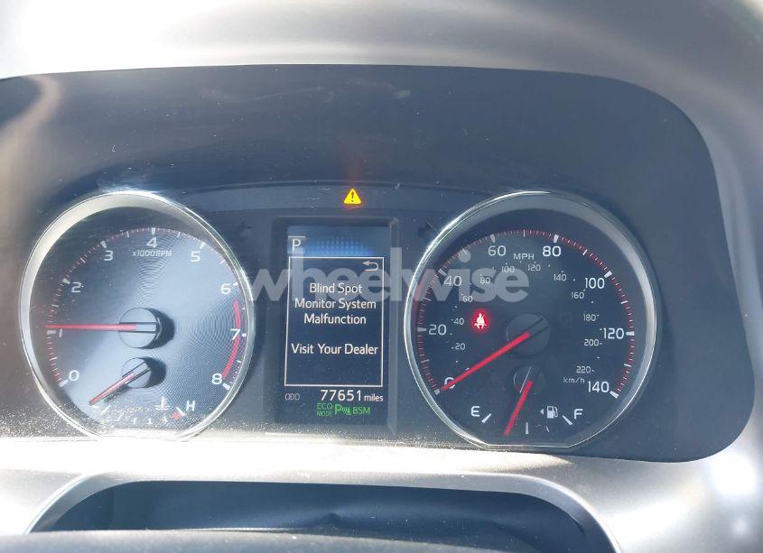 Photo 7 of 2018 Toyota Rav4 SE (VIN JTMNFREV3JJ182947)