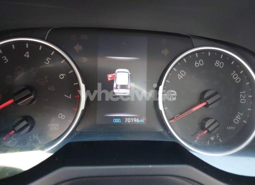 Photo 7 of 2019 Toyota Rav4 XLE (VIN JTMP1RFV0KD020442)