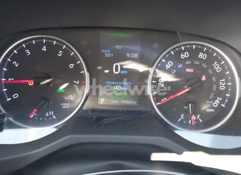 Photo 7 of 2019 Toyota Rav4 XLE (VIN JTMP1RFV0KD524246)