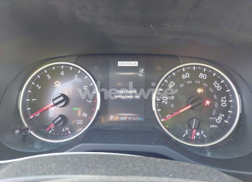 Photo 7 of 2019 Toyota Rav4 XLE (VIN JTMP1RFV0KJ004470)