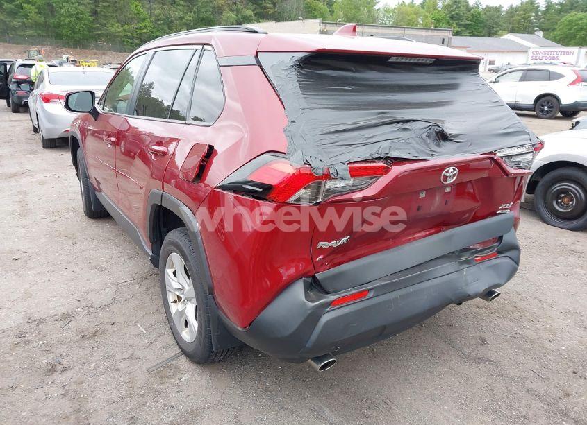 Photo 3 of 2020 Toyota Rav4 XLE (VIN JTMP1RFV0LD529822)