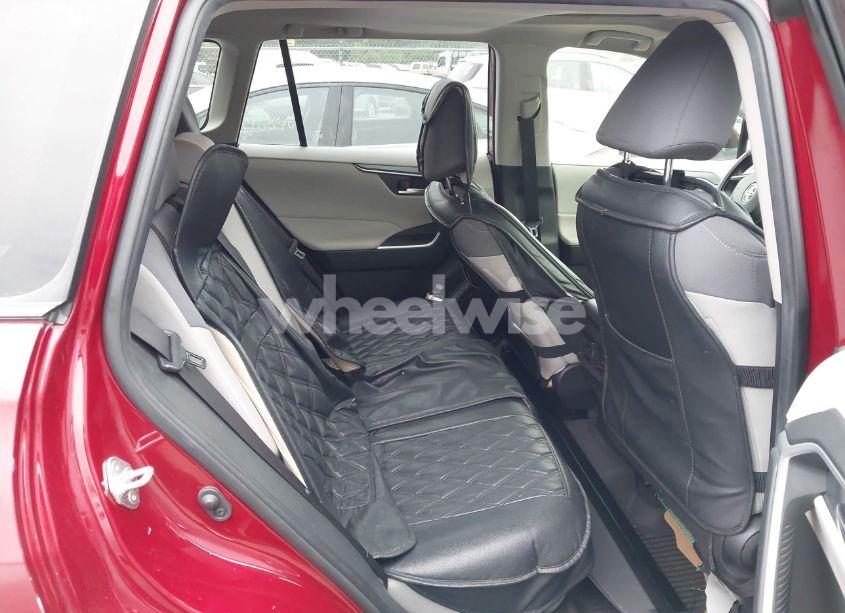 Photo 8 of 2020 Toyota Rav4 XLE (VIN JTMP1RFV0LD529822)