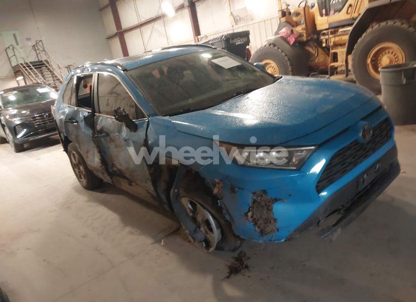 2019 Toyota Rav4 XLE/XLE PREMIUM (VIN JTMP1RFV1KD030090) main photo