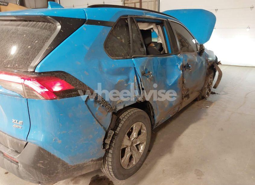 Photo 6 of 2019 Toyota Rav4 XLE/XLE PREMIUM (VIN JTMP1RFV1KD030090)