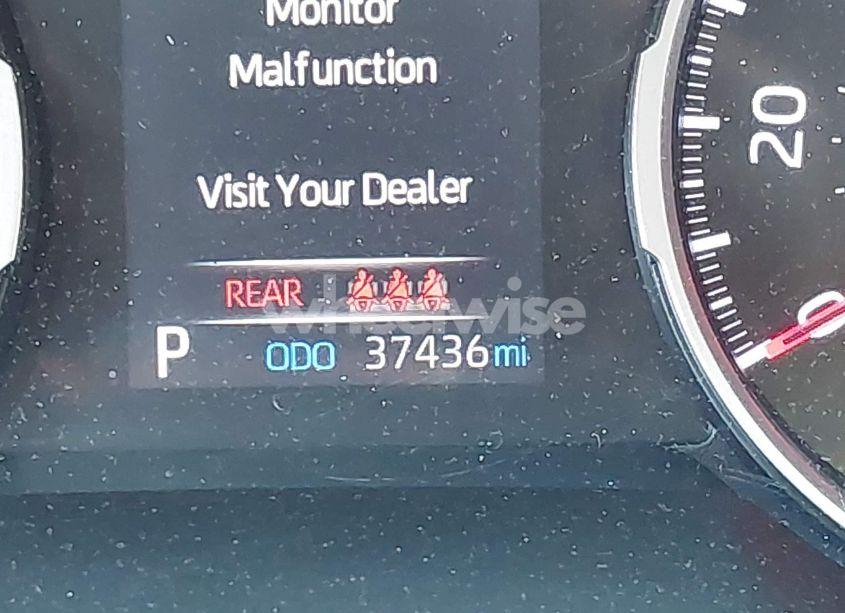 Photo 15 of 2019 Toyota Rav4 XLE (VIN JTMP1RFV1KD521730)