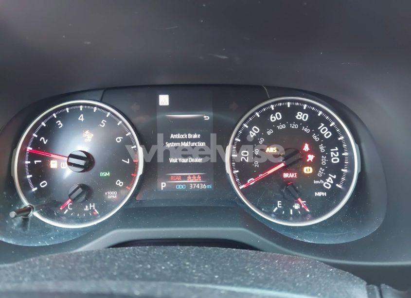 Photo 7 of 2019 Toyota Rav4 XLE (VIN JTMP1RFV1KD521730)