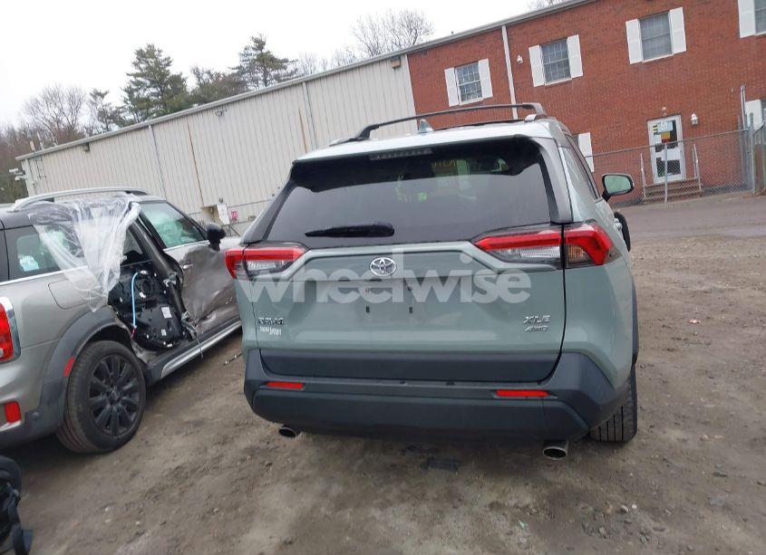 Photo 16 of 2020 Toyota Rav4 XLE (VIN JTMP1RFV2LD529515)