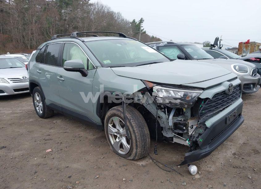 Photo 6 of 2020 Toyota Rav4 XLE (VIN JTMP1RFV2LD529515)