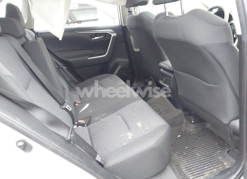 Photo 8 of 2020 Toyota Rav4 XLE (VIN JTMP1RFV2LD529515)