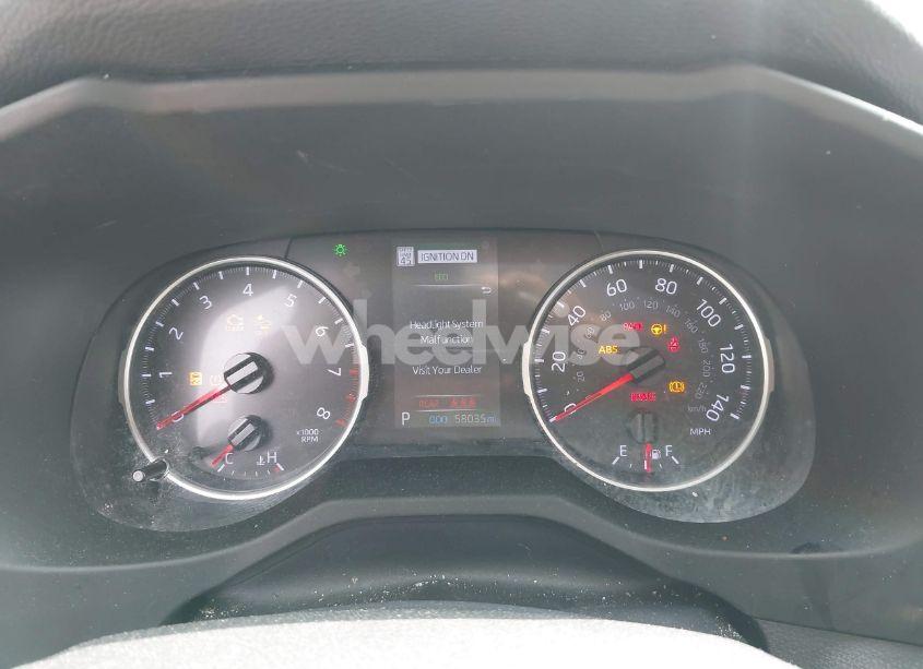 Photo 7 of 2019 Toyota Rav4 XLE (VIN JTMP1RFV3KD046162)