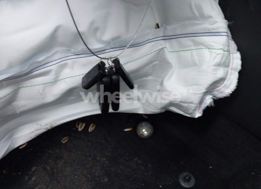 Photo 11 of 2019 Toyota Rav4 XLE (VIN JTMP1RFV7KD516029)