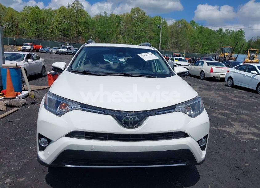 Photo 12 of 2016 Toyota Rav4 XLE (VIN JTMRFREV0GJ104376)