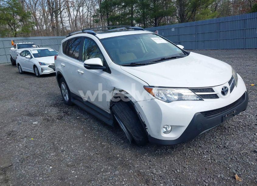 2013 Toyota Rav4 XLE (VIN JTMRFREV1DD043601) main photo