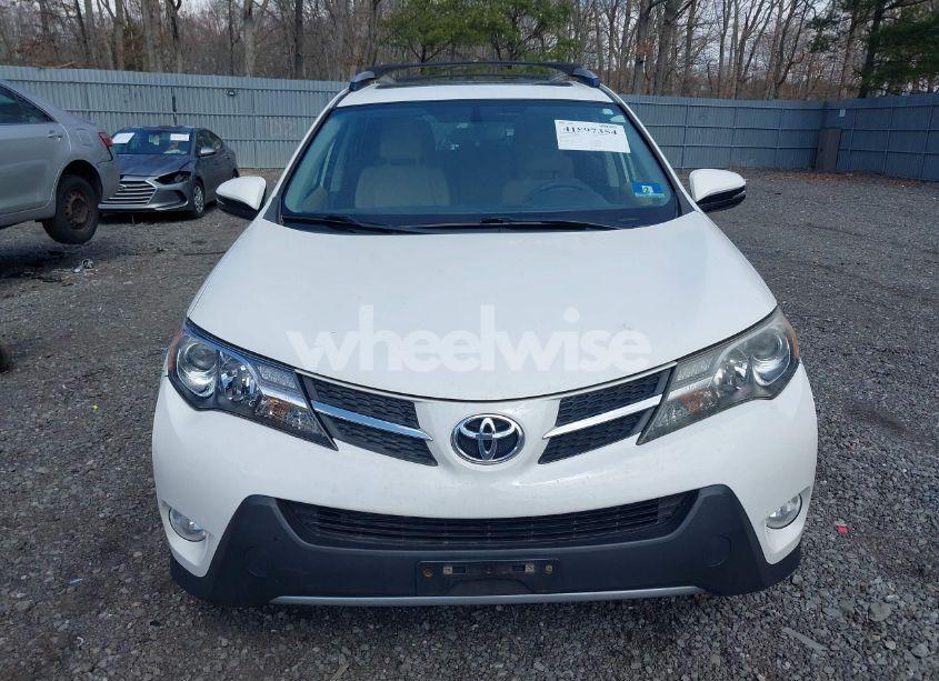 Photo 12 of 2013 Toyota Rav4 XLE (VIN JTMRFREV1DD043601)