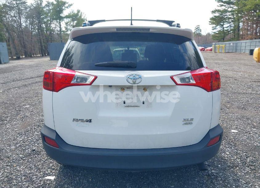 Photo 16 of 2013 Toyota Rav4 XLE (VIN JTMRFREV1DD043601)