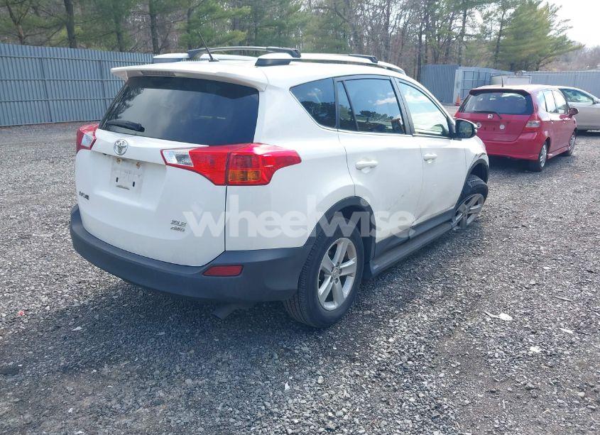 Photo 4 of 2013 Toyota Rav4 XLE (VIN JTMRFREV1DD043601)