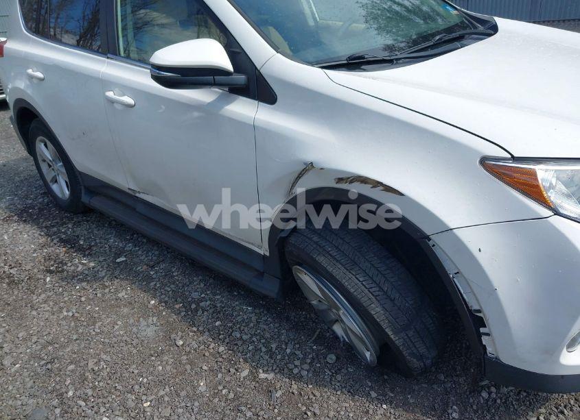 Photo 6 of 2013 Toyota Rav4 XLE (VIN JTMRFREV1DD043601)