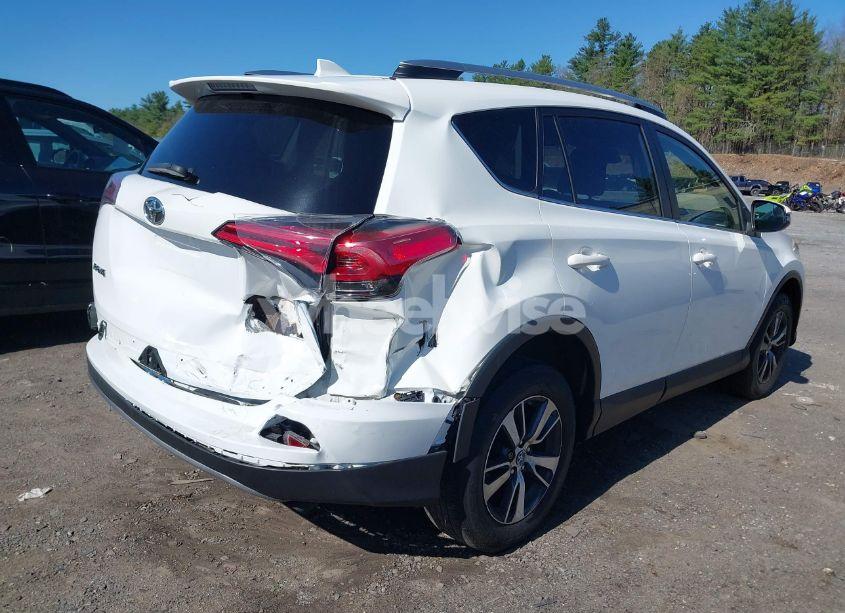 Photo 4 of 2017 Toyota Rav4 XLE (VIN JTMRFREV1HJ119678)