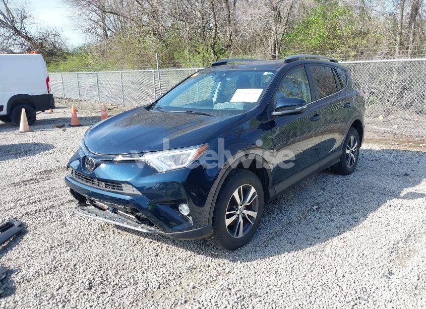 Photo 2 of 2018 Toyota Rav4 XLE (VIN JTMRFREV1JJ180499)