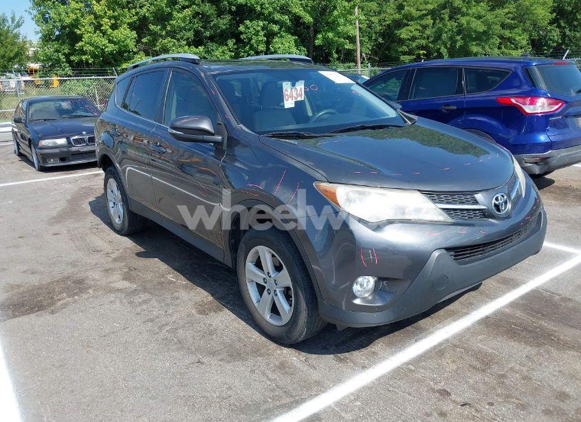 2013 Toyota Rav4 XLE (VIN JTMRFREV2DD023292) main photo