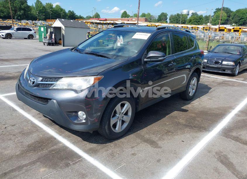 Photo 2 of 2013 Toyota Rav4 XLE (VIN JTMRFREV2DD023292)