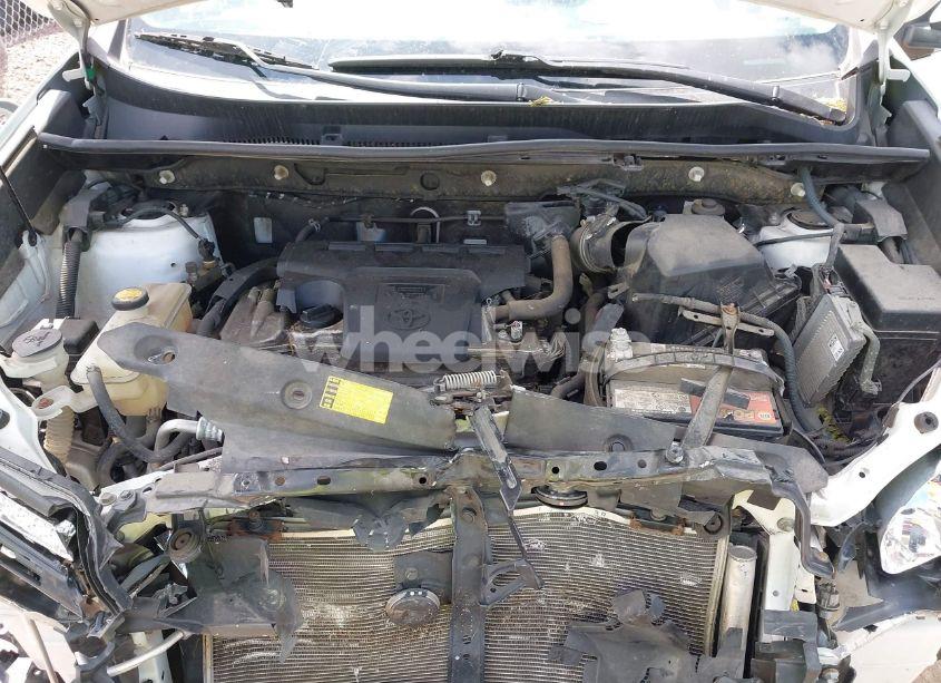 Photo 10 of 2014 Toyota Rav4 XLE (VIN JTMRFREV2ED065303)