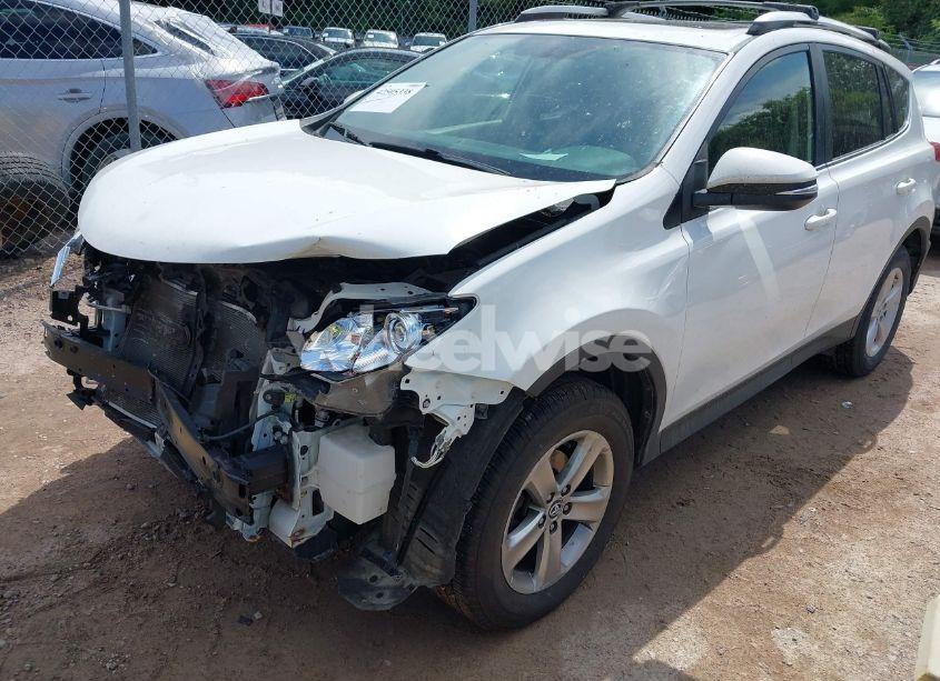 Photo 2 of 2014 Toyota Rav4 XLE (VIN JTMRFREV2ED065303)