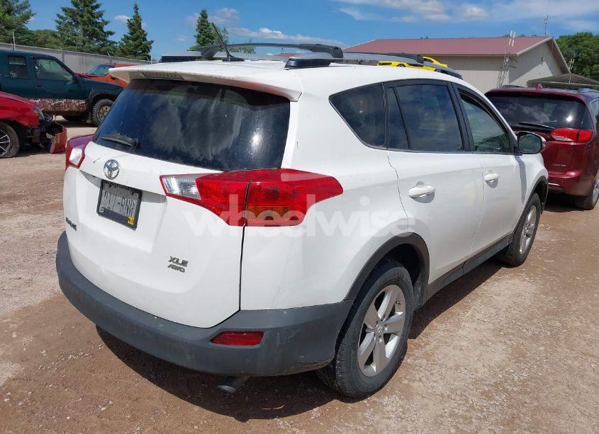 Photo 4 of 2014 Toyota Rav4 XLE (VIN JTMRFREV2ED065303)