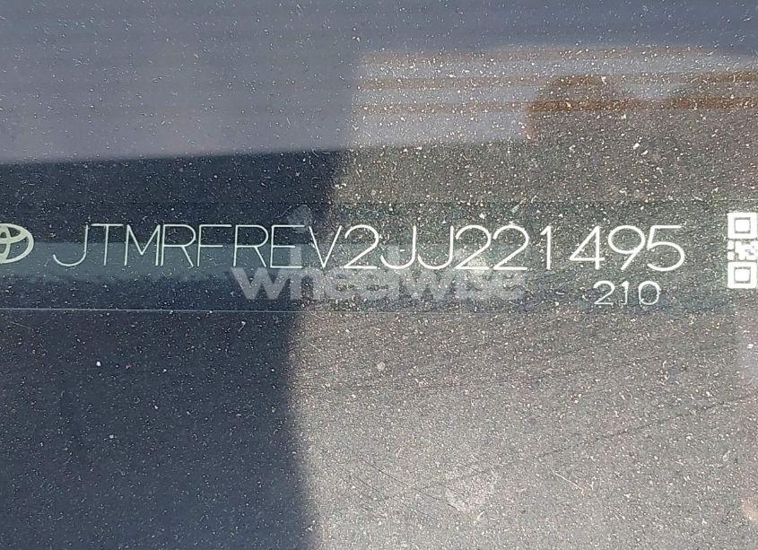 Photo 18 of 2018 Toyota Rav4 ADVENTURE/XLE (VIN JTMRFREV2JJ221495)