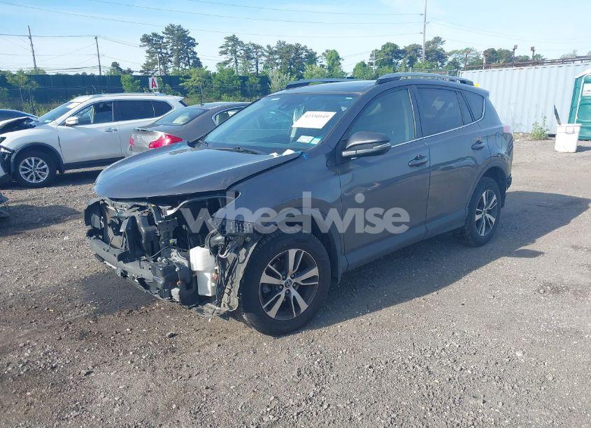 Photo 2 of 2018 Toyota Rav4 ADVENTURE/XLE (VIN JTMRFREV2JJ221495)