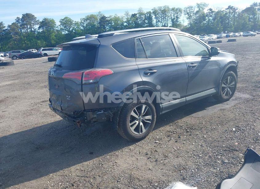 Photo 4 of 2018 Toyota Rav4 ADVENTURE/XLE (VIN JTMRFREV2JJ221495)